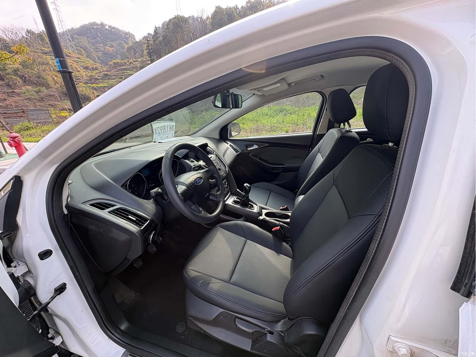 Ford Focus, 2014 4