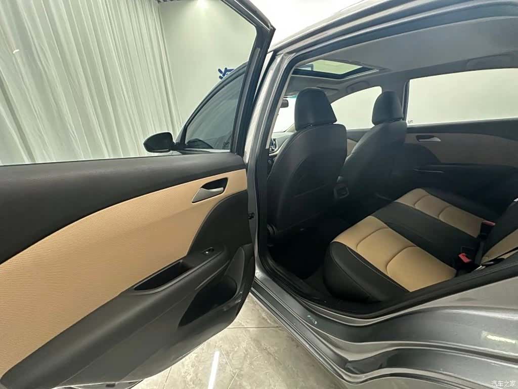 Chevrolet 320, 2022 9