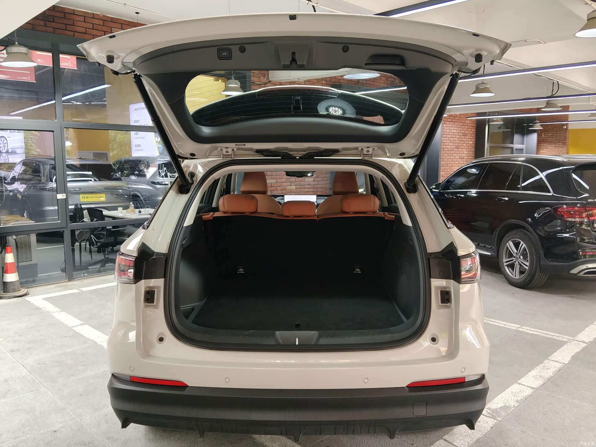 Haval Hi4, 2025 18