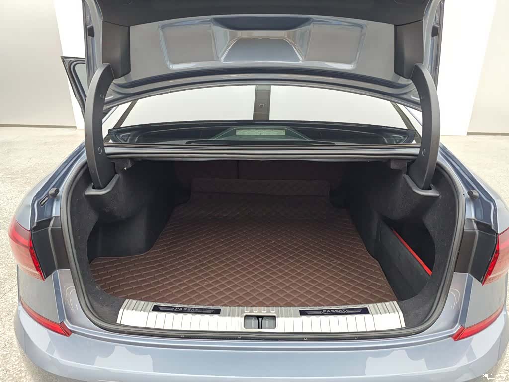 Volkswagen Passat, 2021 7