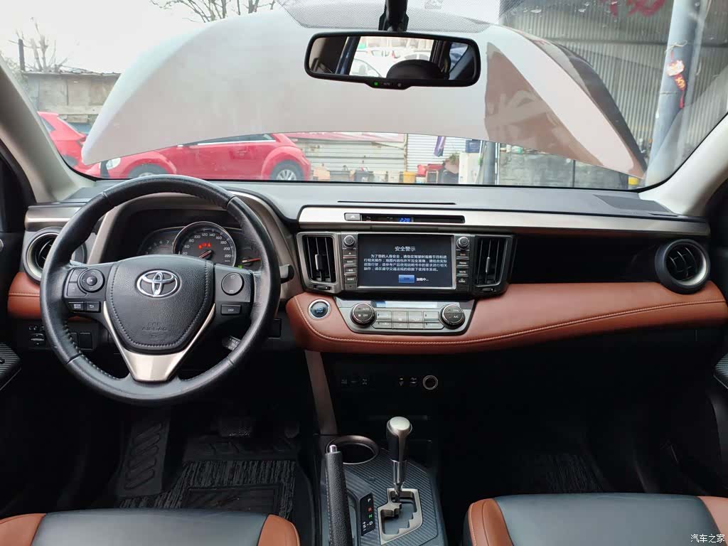 Toyota RAV4, 2014 6