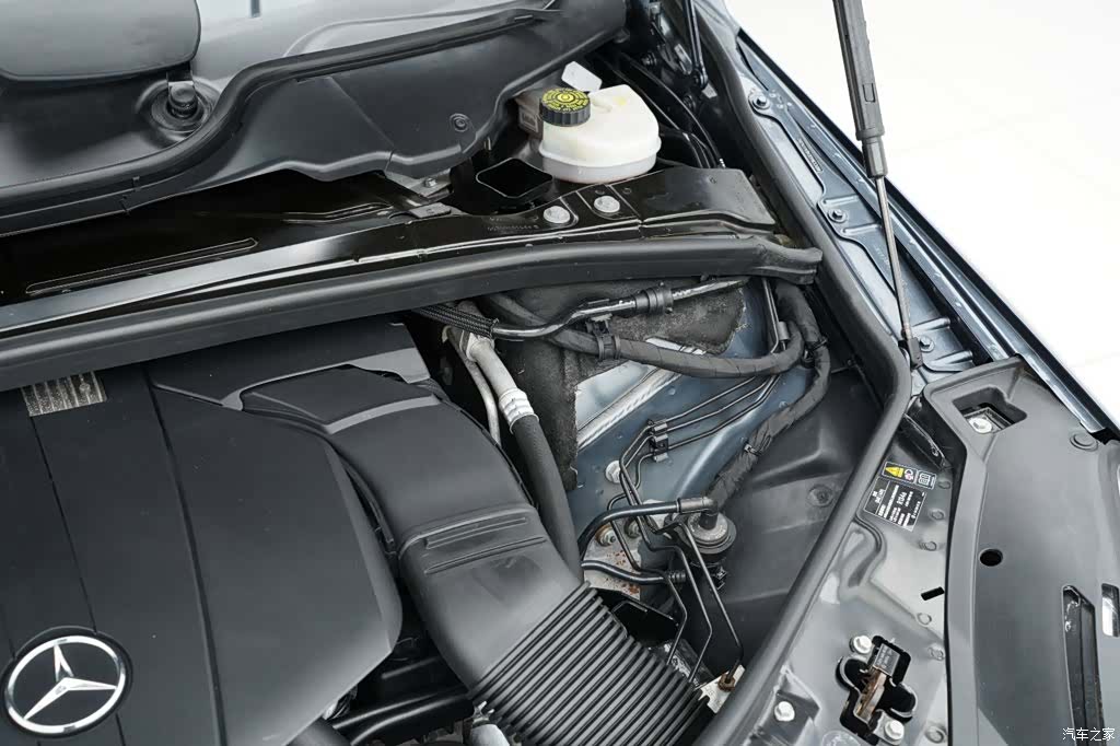 Mercedes-Benz R-Class, 2014 30