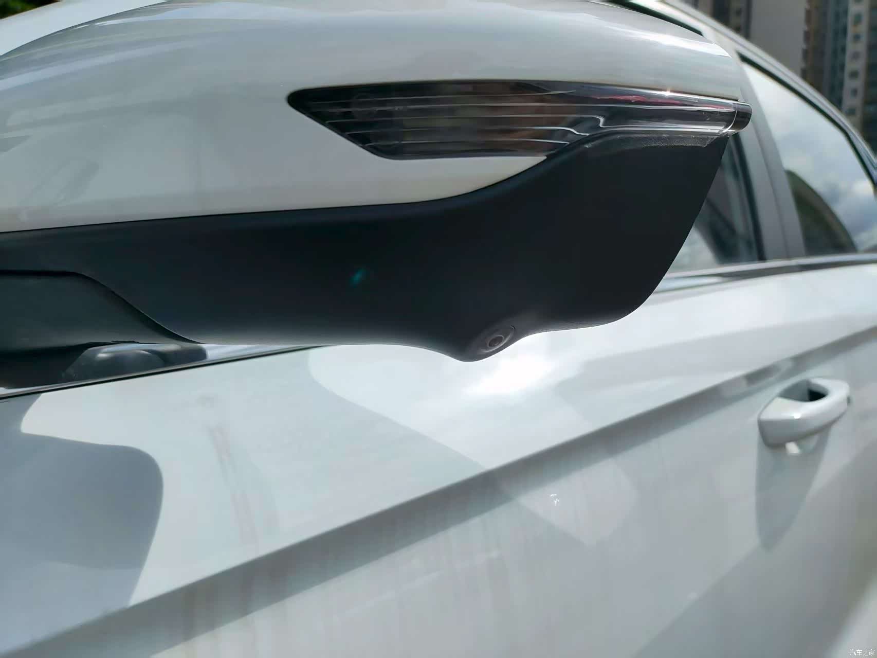 Geely Emgrand, 2021 4