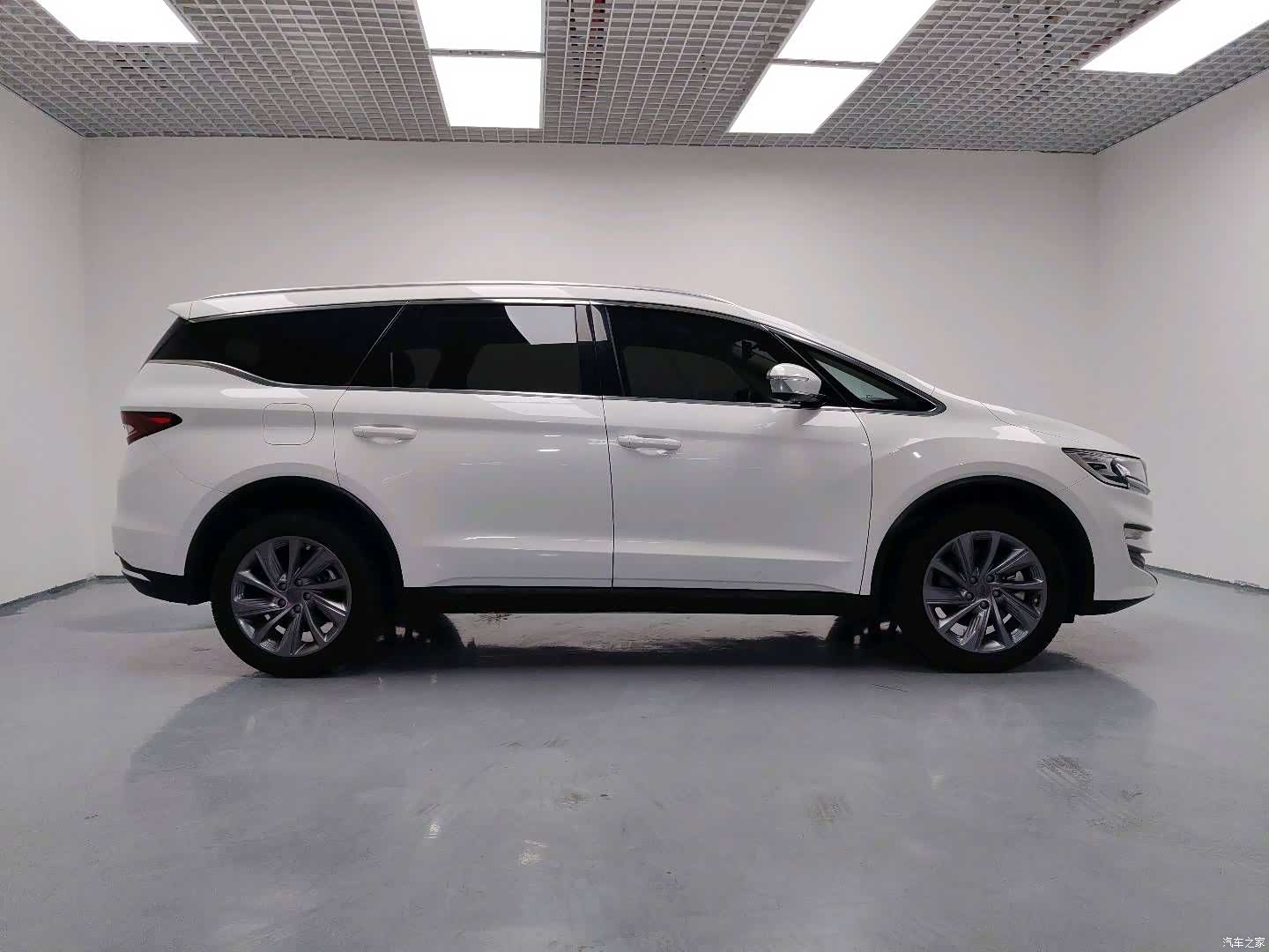 Geely Jiaji, 2021 6