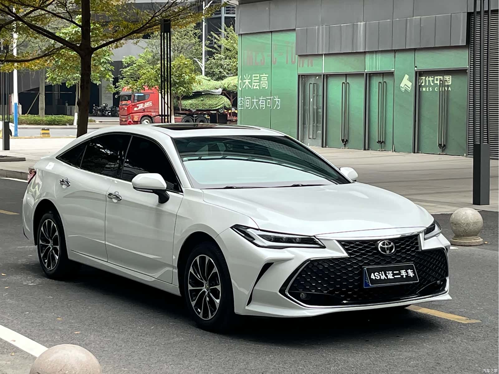 Toyota Avalon, 2024 3