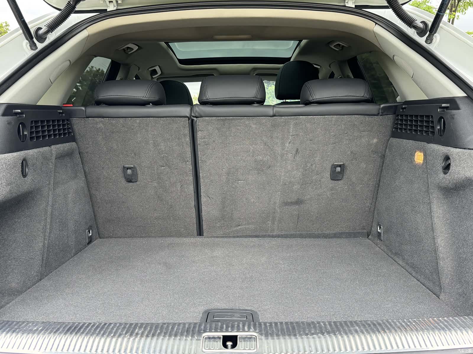Audi Q3, 2015 24