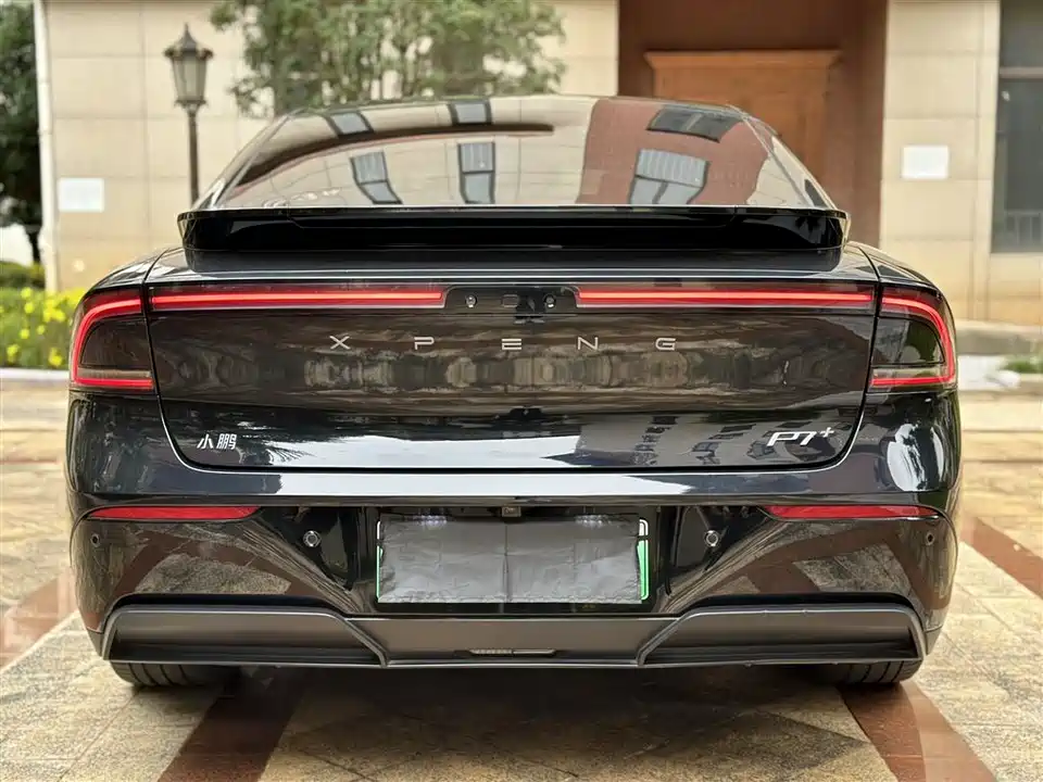 XPENG P7+