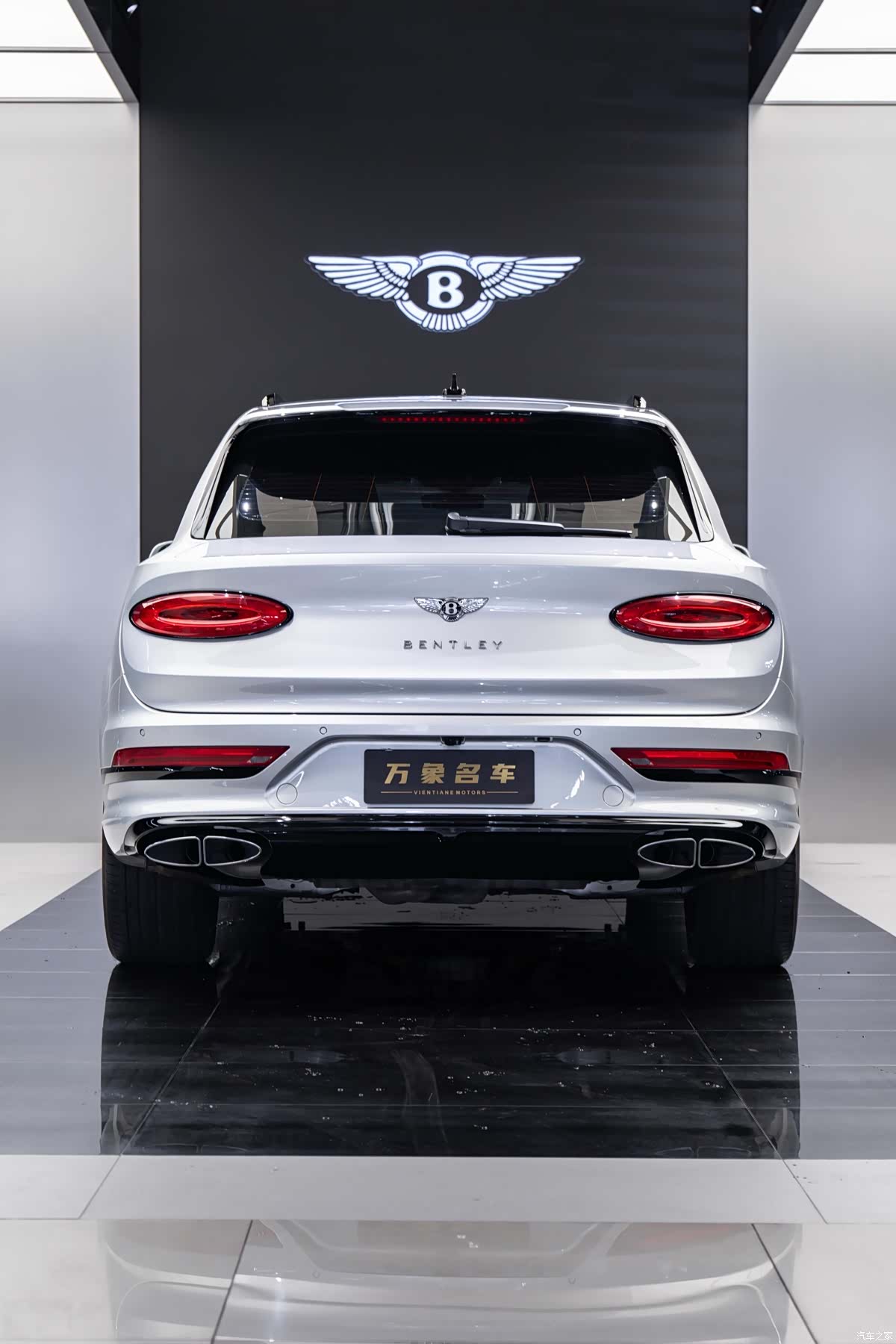 Bentley Bentayga, 2021 6
