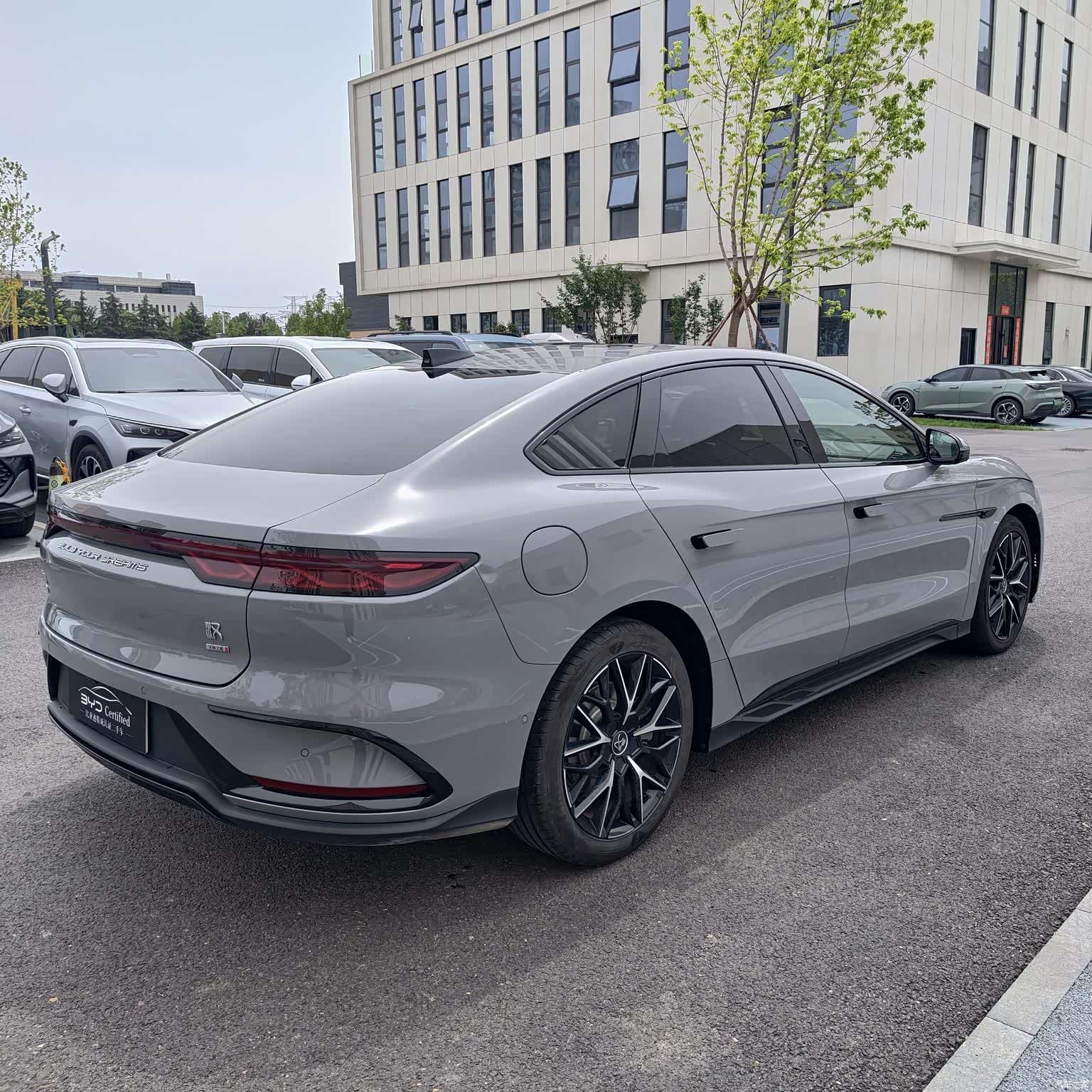 BYD Han, 2025 19
