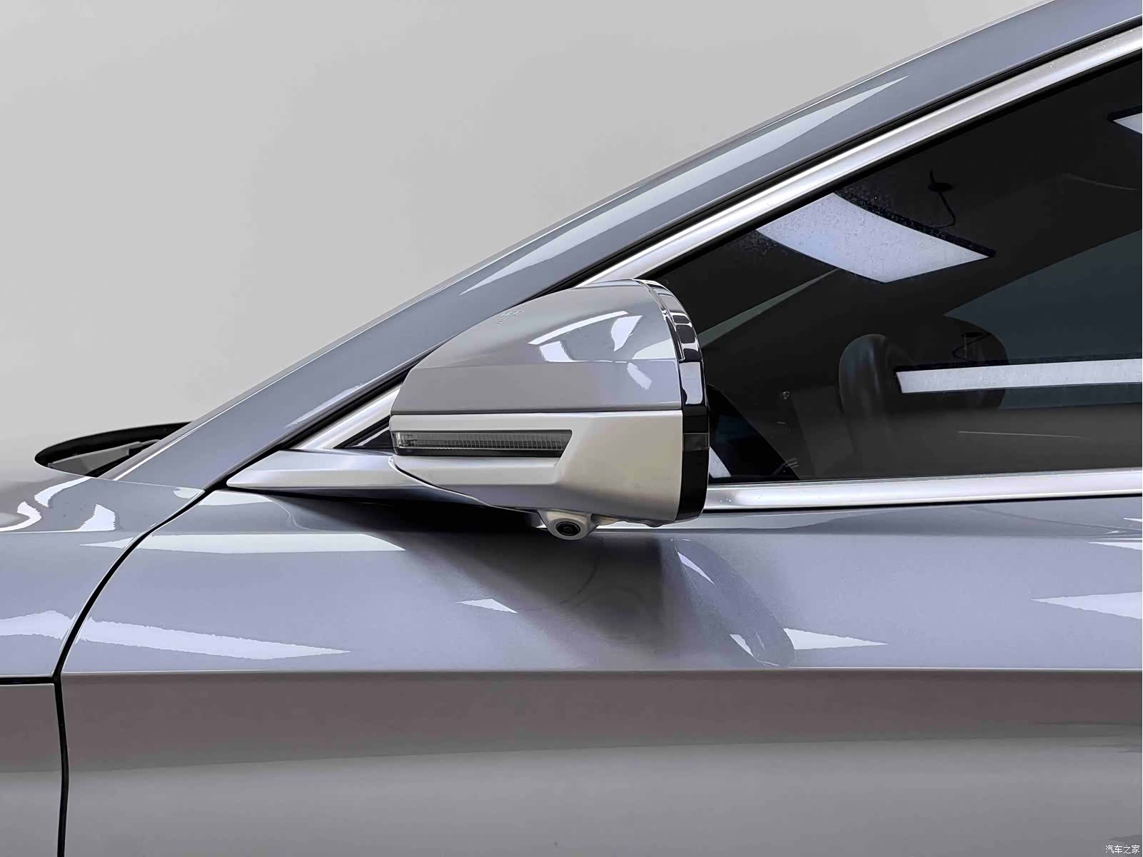 BYD Han, 2023 10