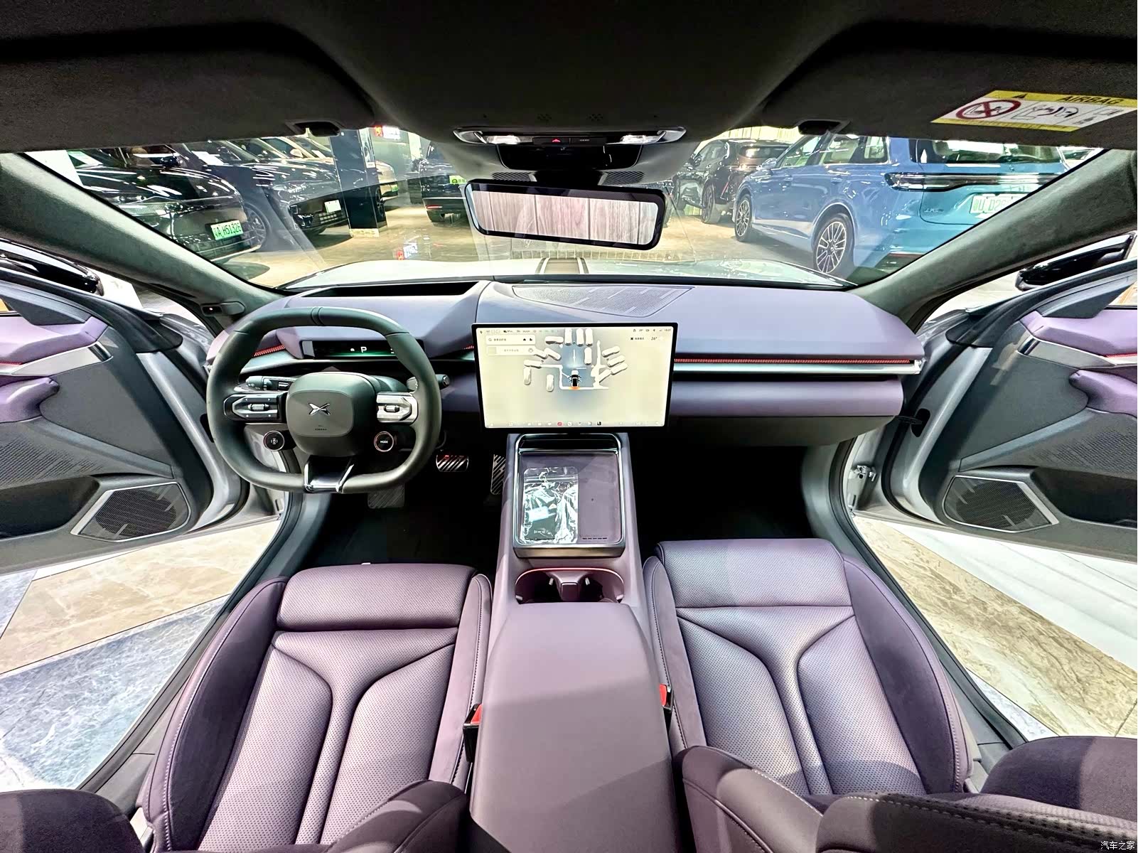 Xpeng P7, 2025 12