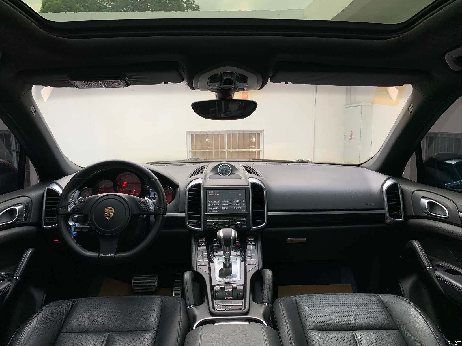 Porsche Cayenne, 2012 все фото