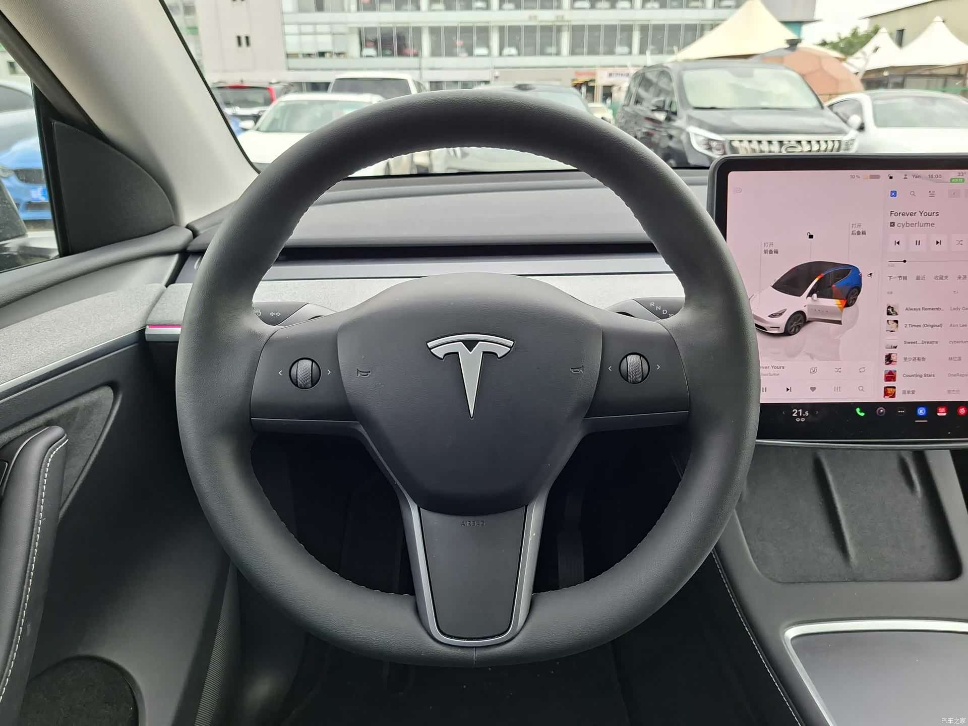 Tesla Model Y, 2024 9