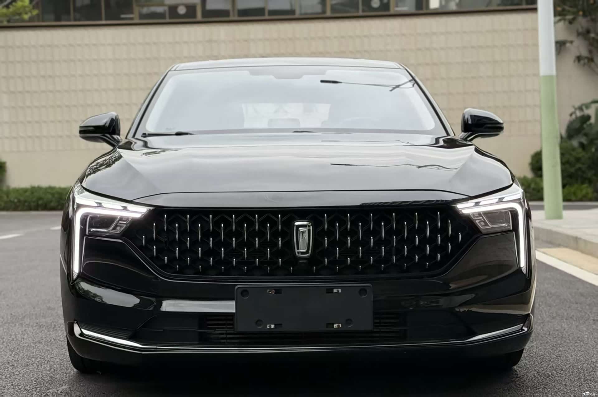 Bestune B70, 2023 2
