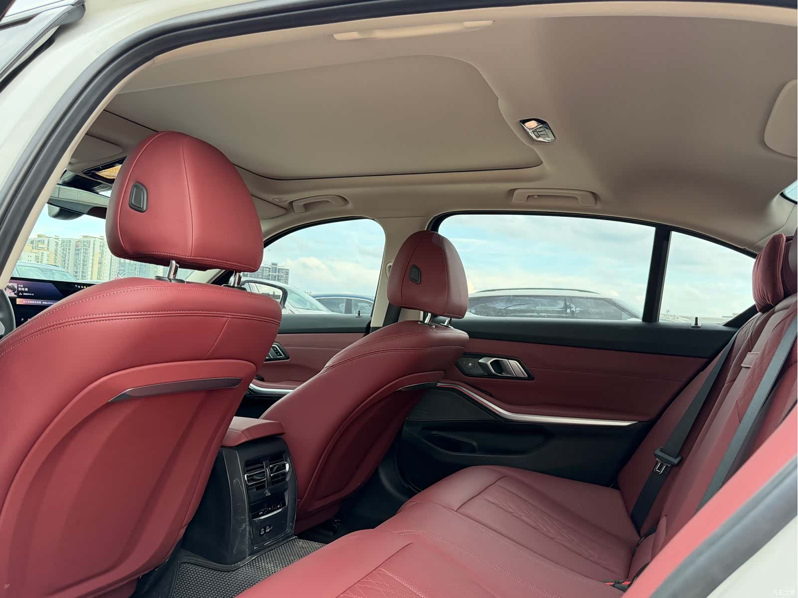 BMW 3 Series, 2024 15