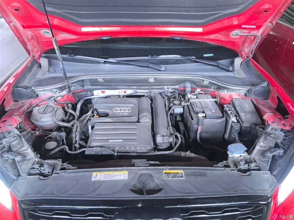 Audi Q2L, 2019 20