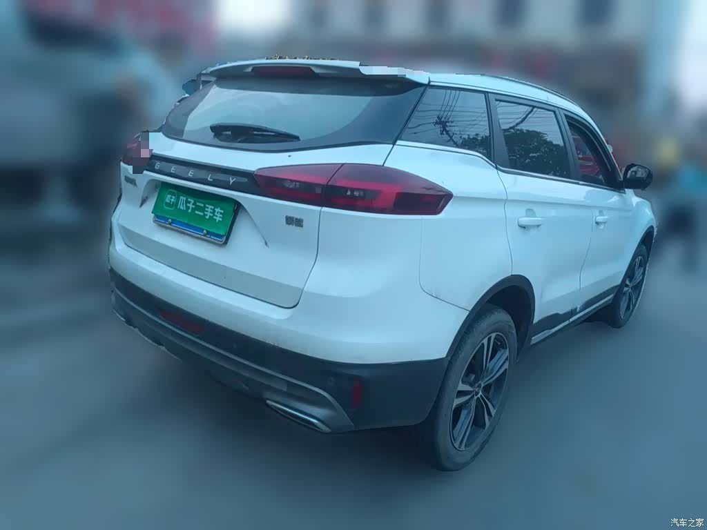 Geely Boyue, 2022 все фото