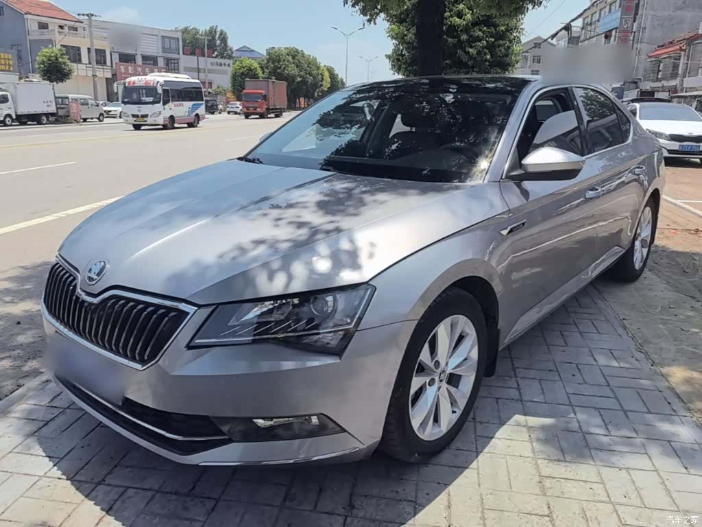 Skoda Superb, 2018 1