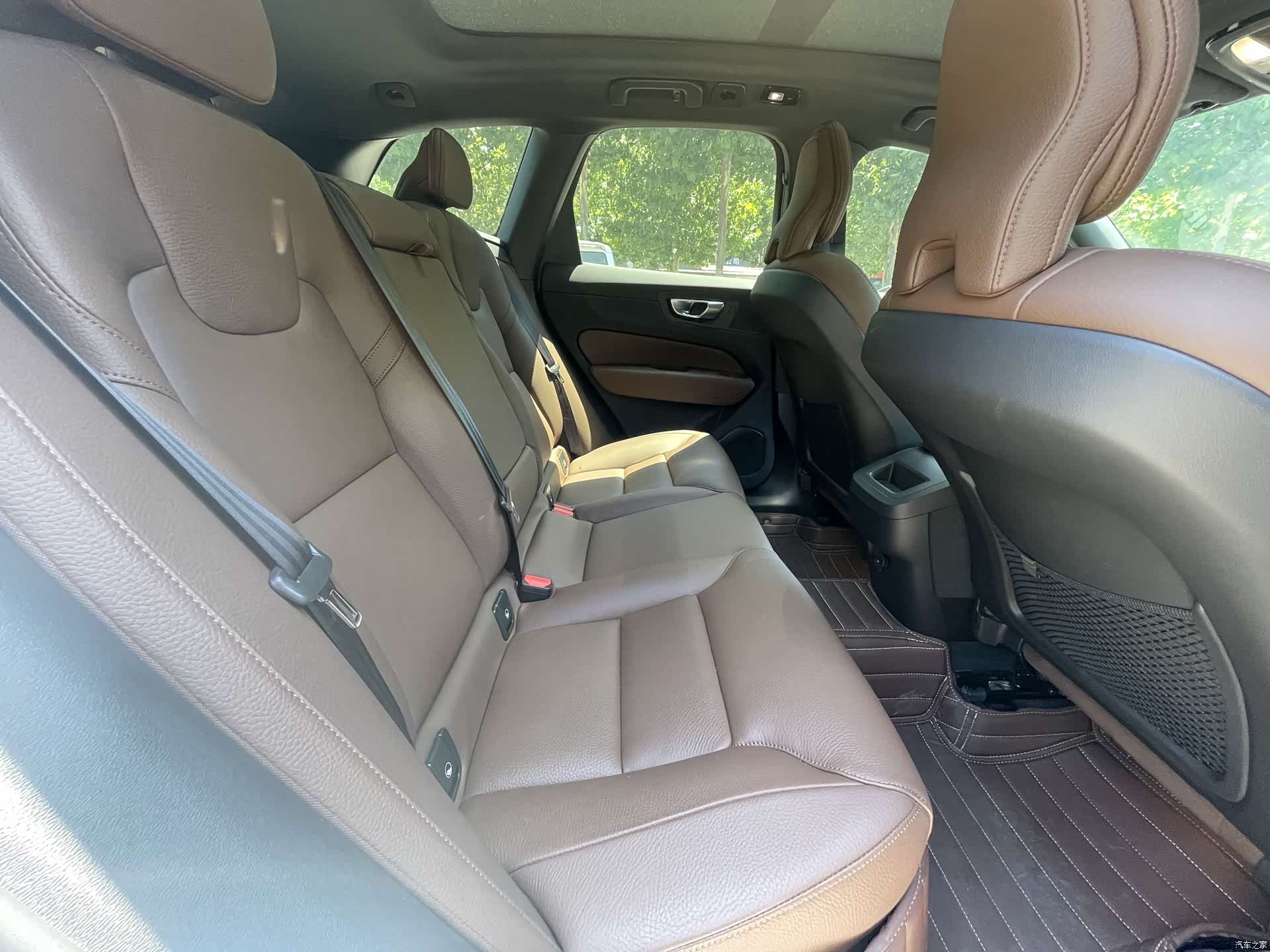 Volvo XC60, 2025 9