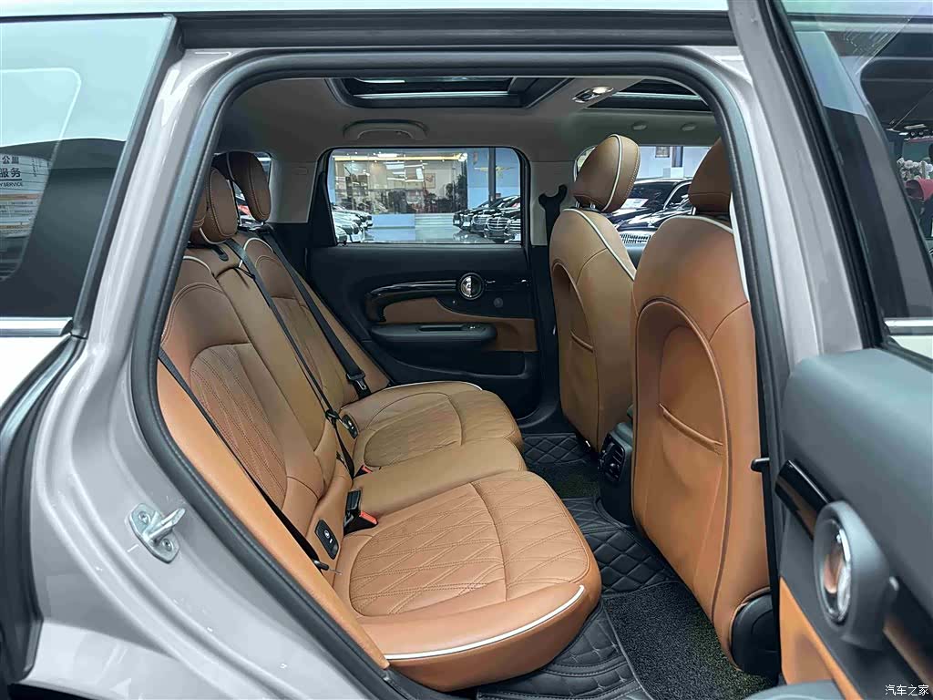 Mini Clubman, 2023 8