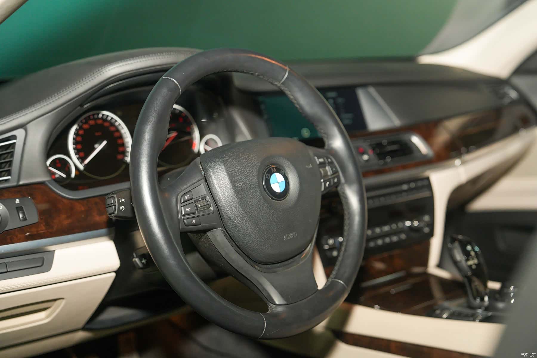BMW 7 Series, 2012 14