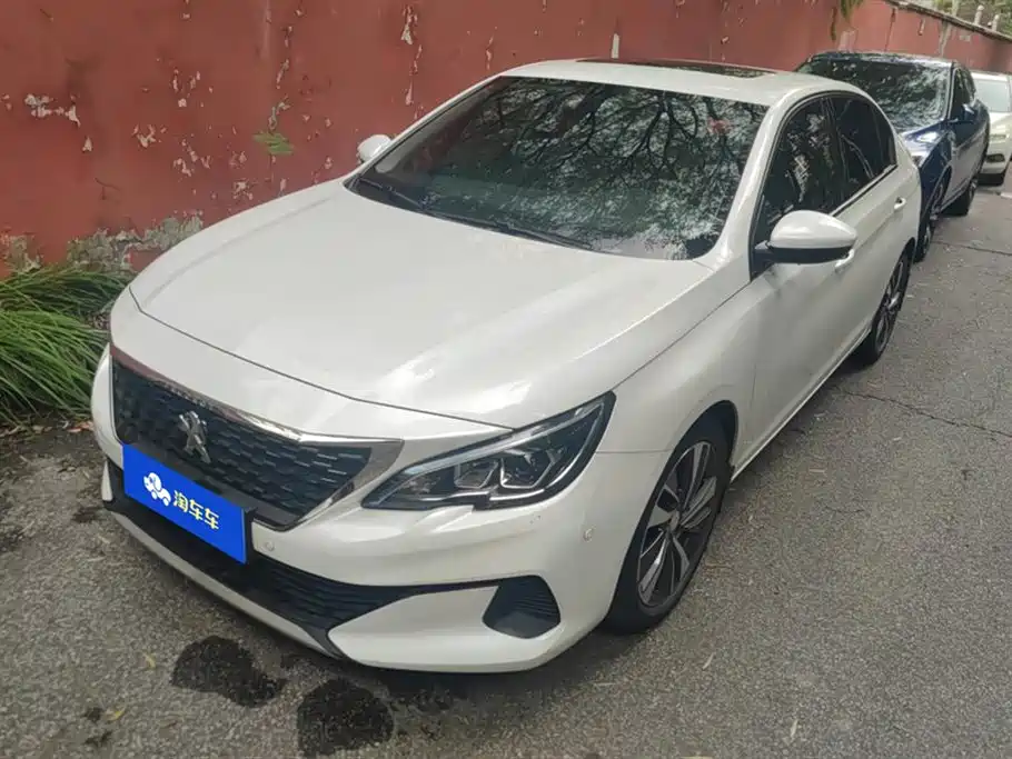 Peugeot 408