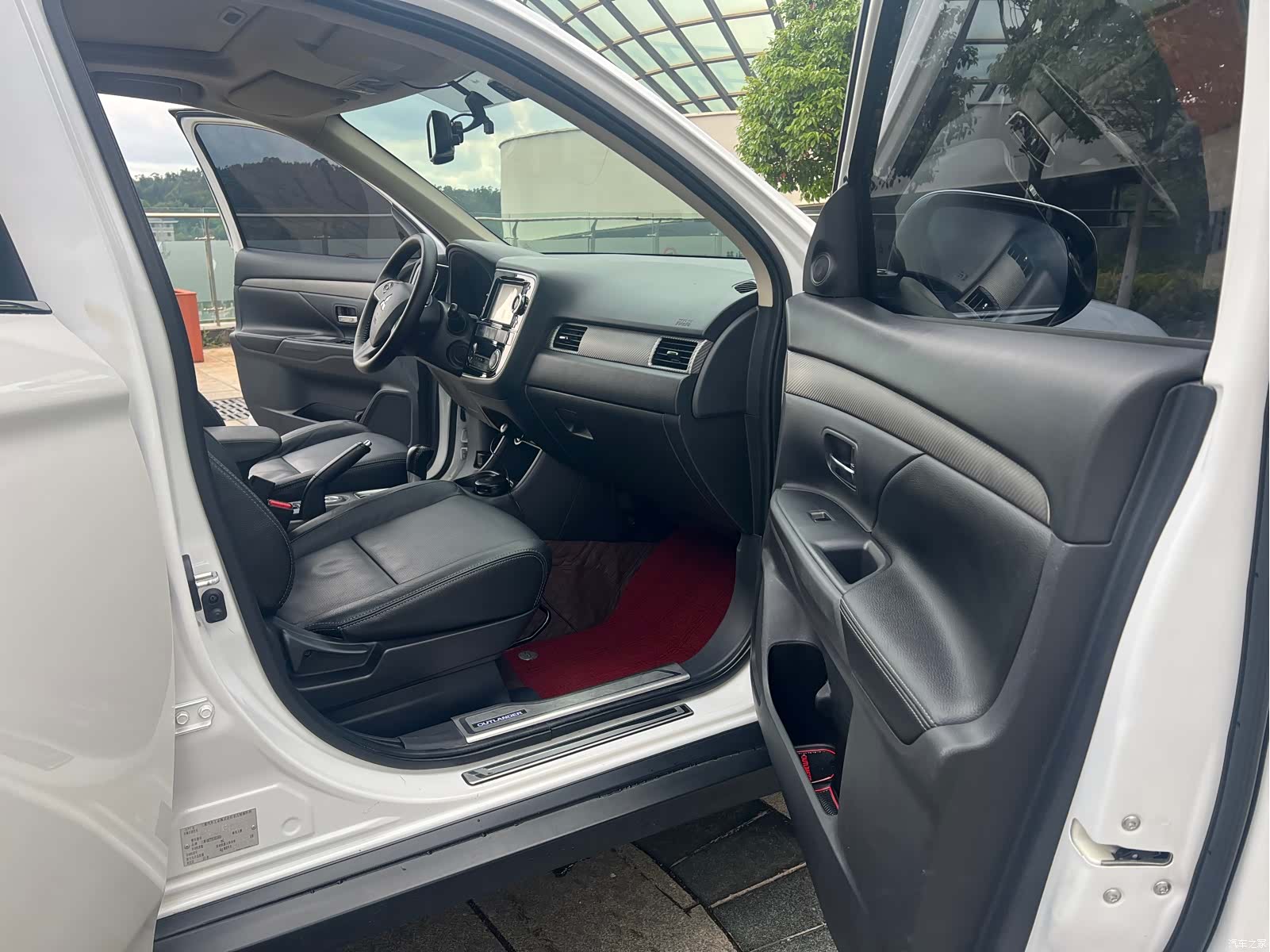 Mitsubishi Outlander, 2013 6