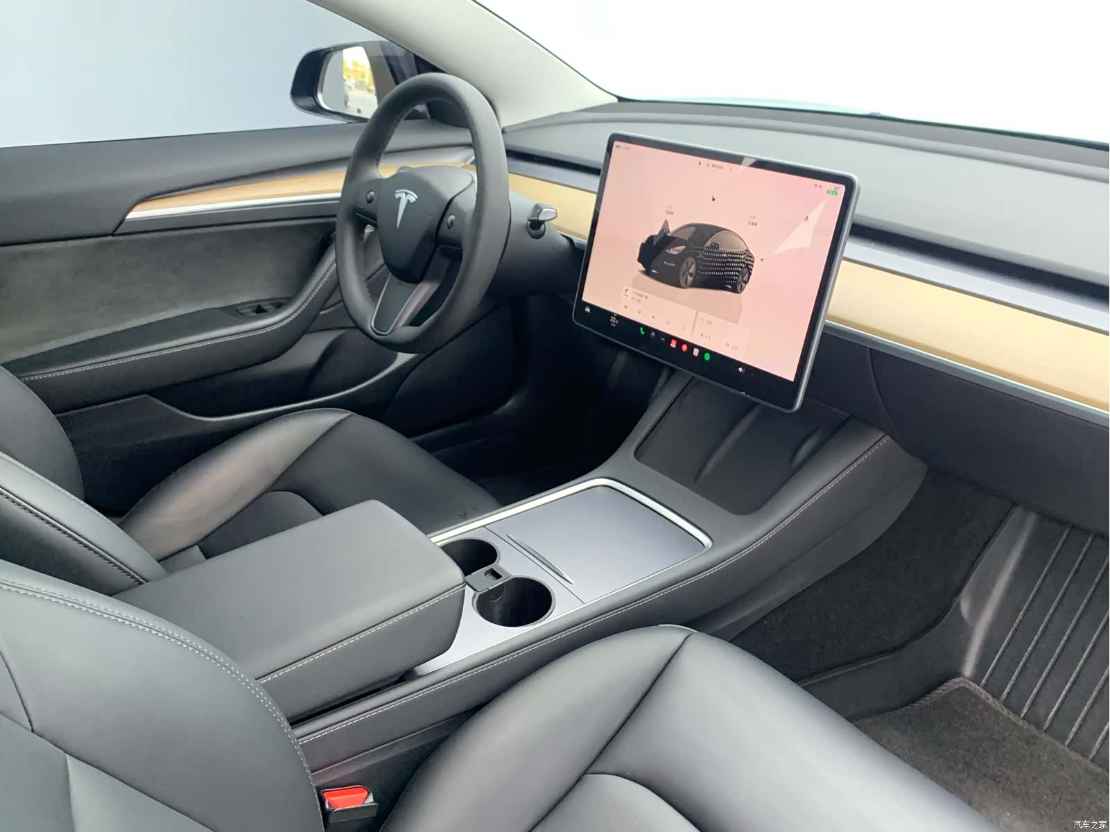 Tesla Model 3, 2023 15
