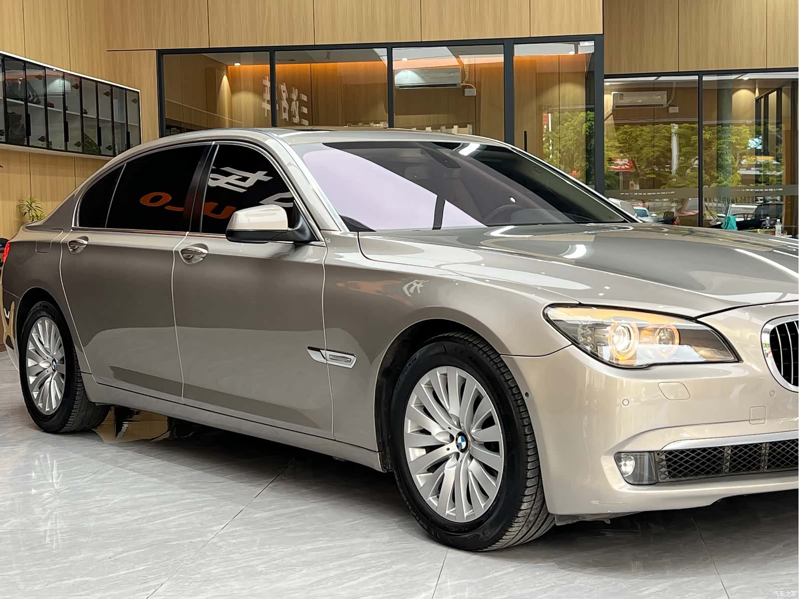 BMW 7 Series, 2012 8