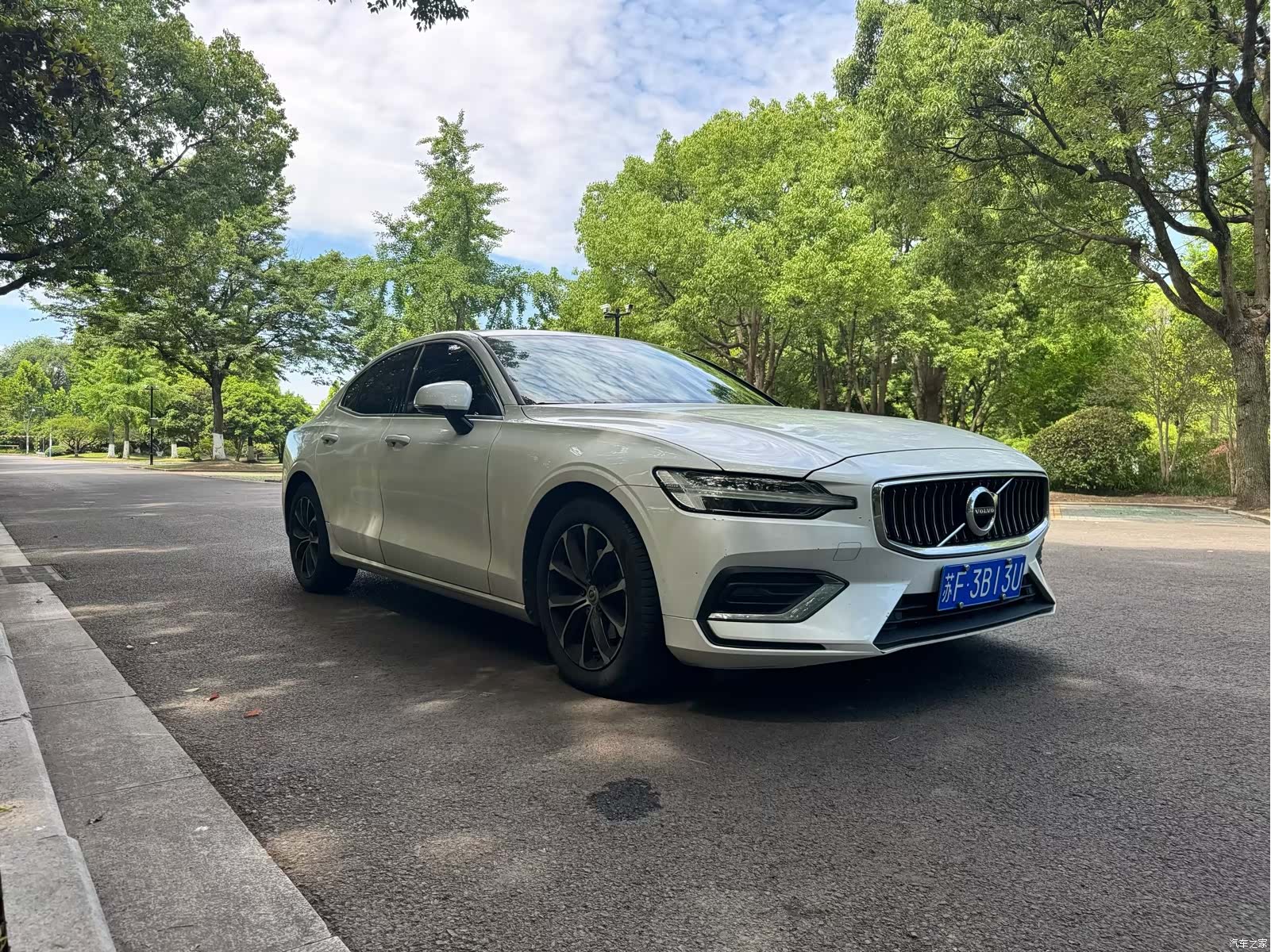 Volvo S60, 2021 3