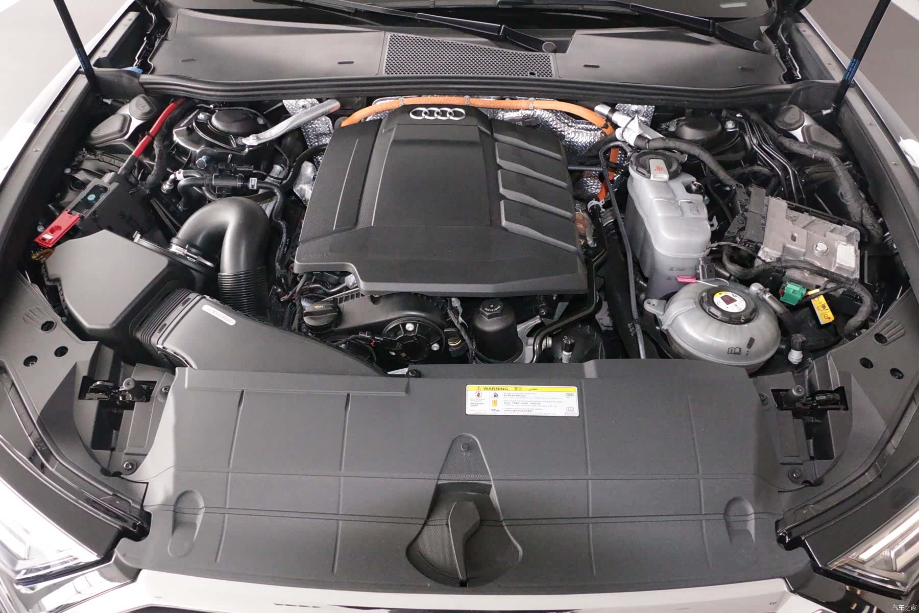 Audi A6L, 2022 9