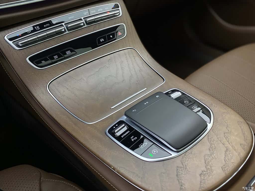 Mercedes-Benz E-Class, 2023 20
