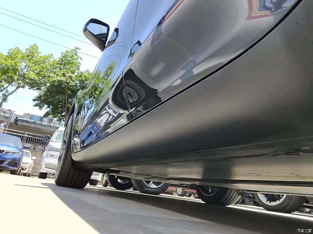Tesla Model Y, 2024 22