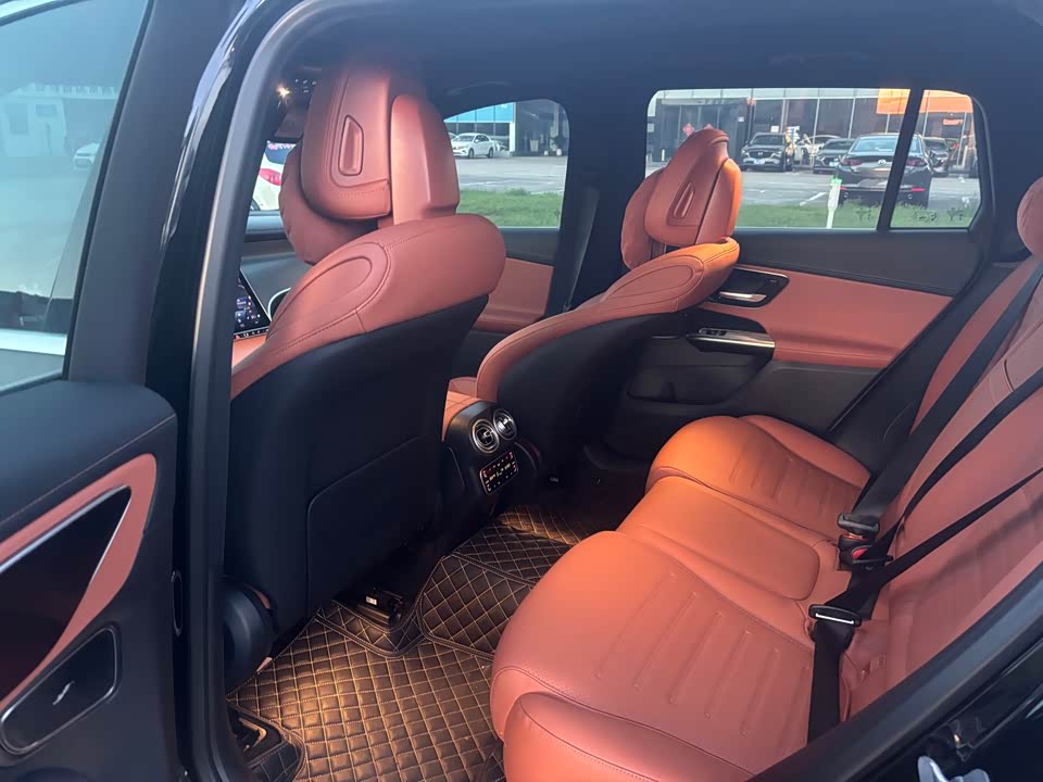 Mercedes-Benz GLC Mercedes-Benz GLC