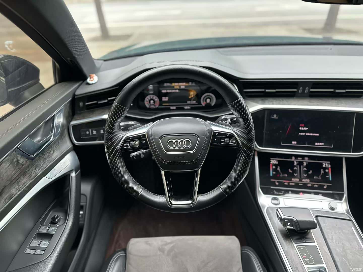 Audi A6L, 2022 3