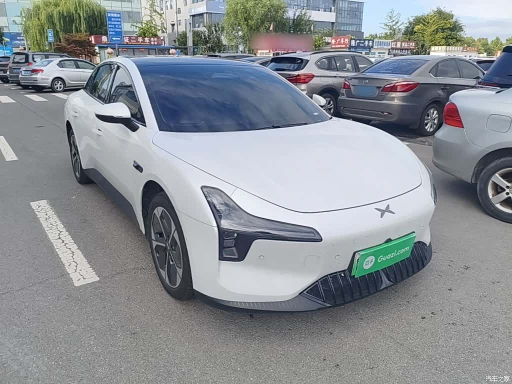Xpeng Mona M03, 2025 4