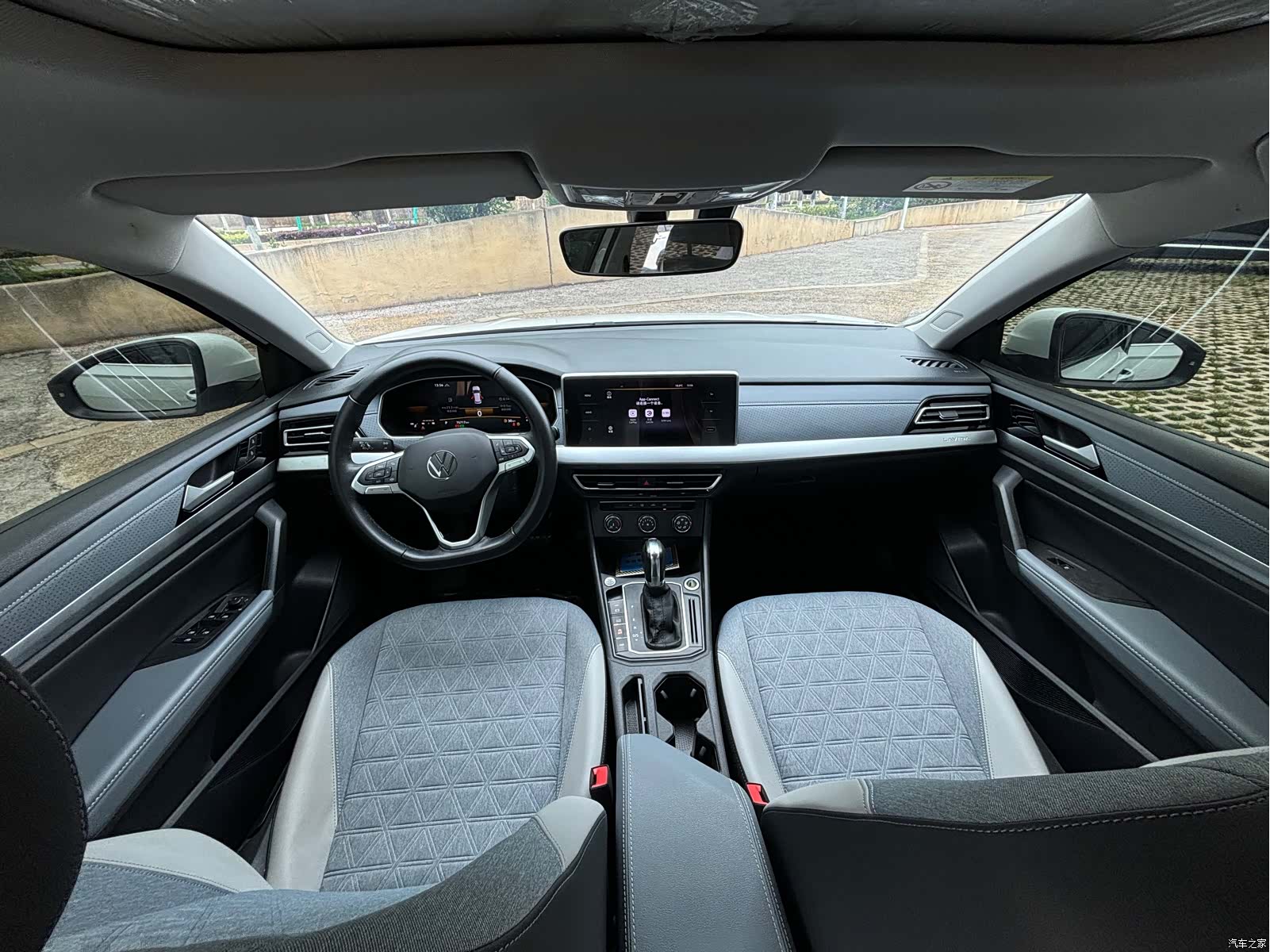 Volkswagen Lavida, 2023 все фото
