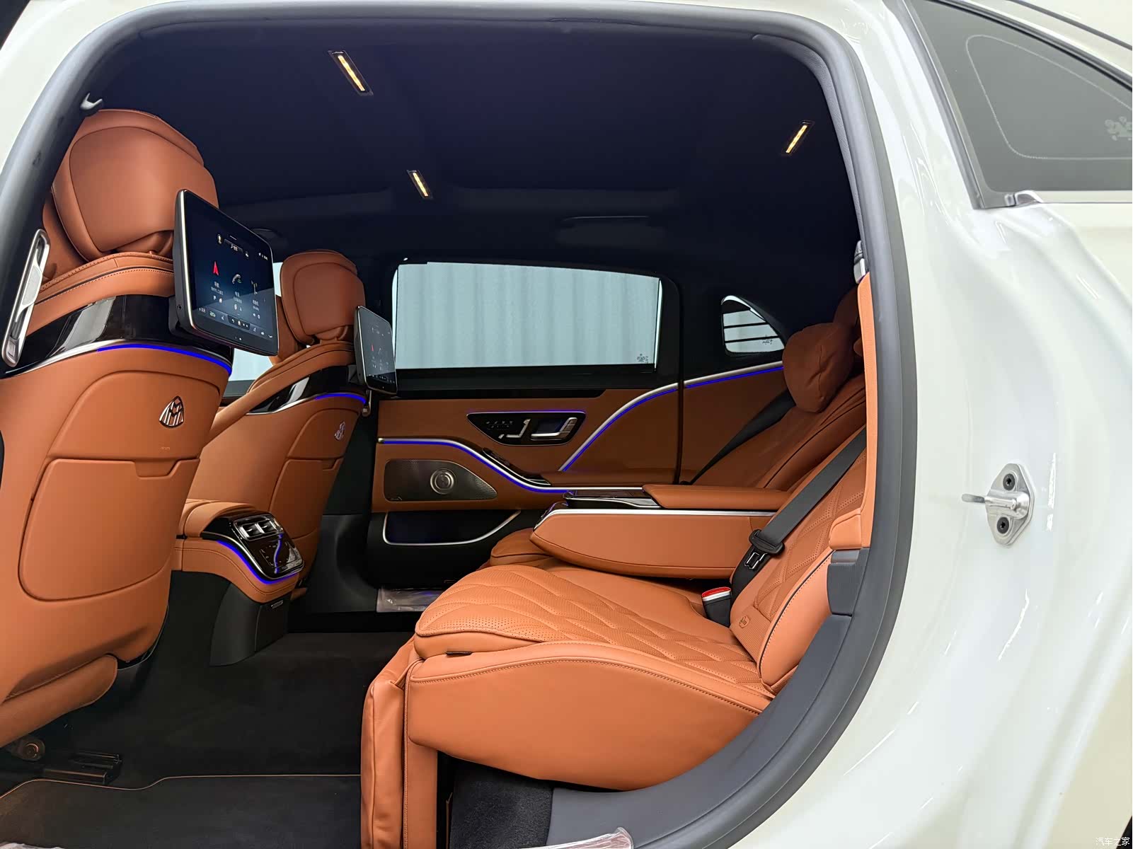 Maybach S-Class, 2022 6