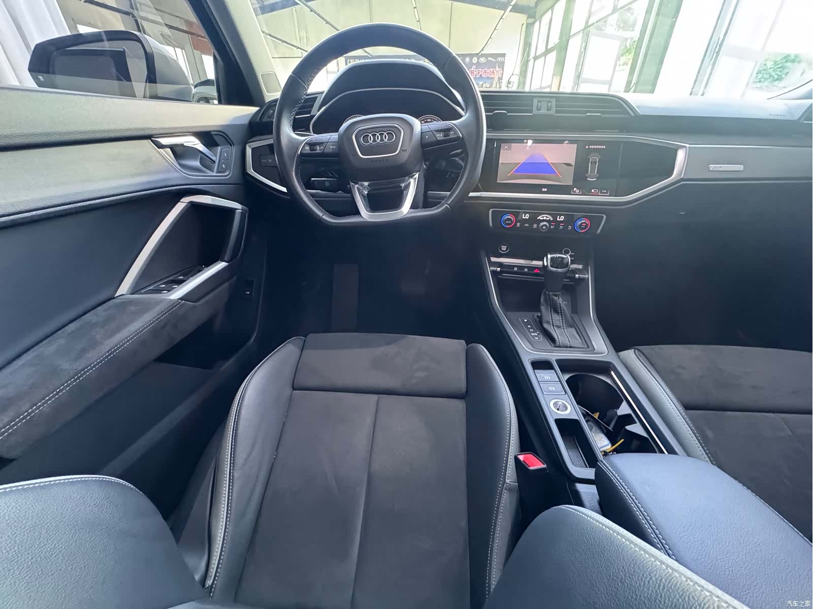 Audi Q3, 2022 9