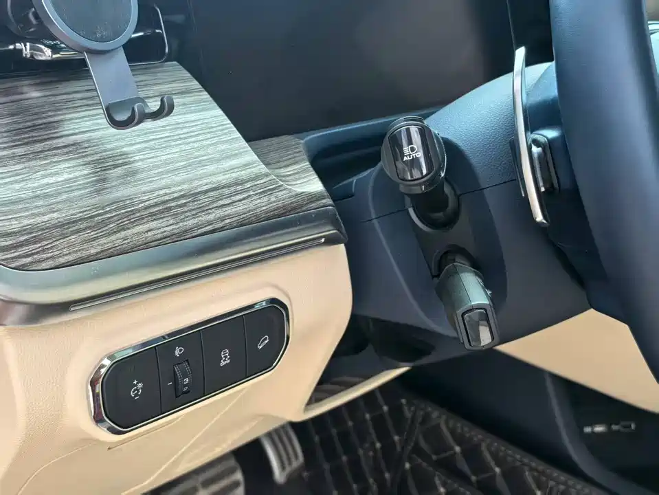 Great Wall Mountain and sea cannon