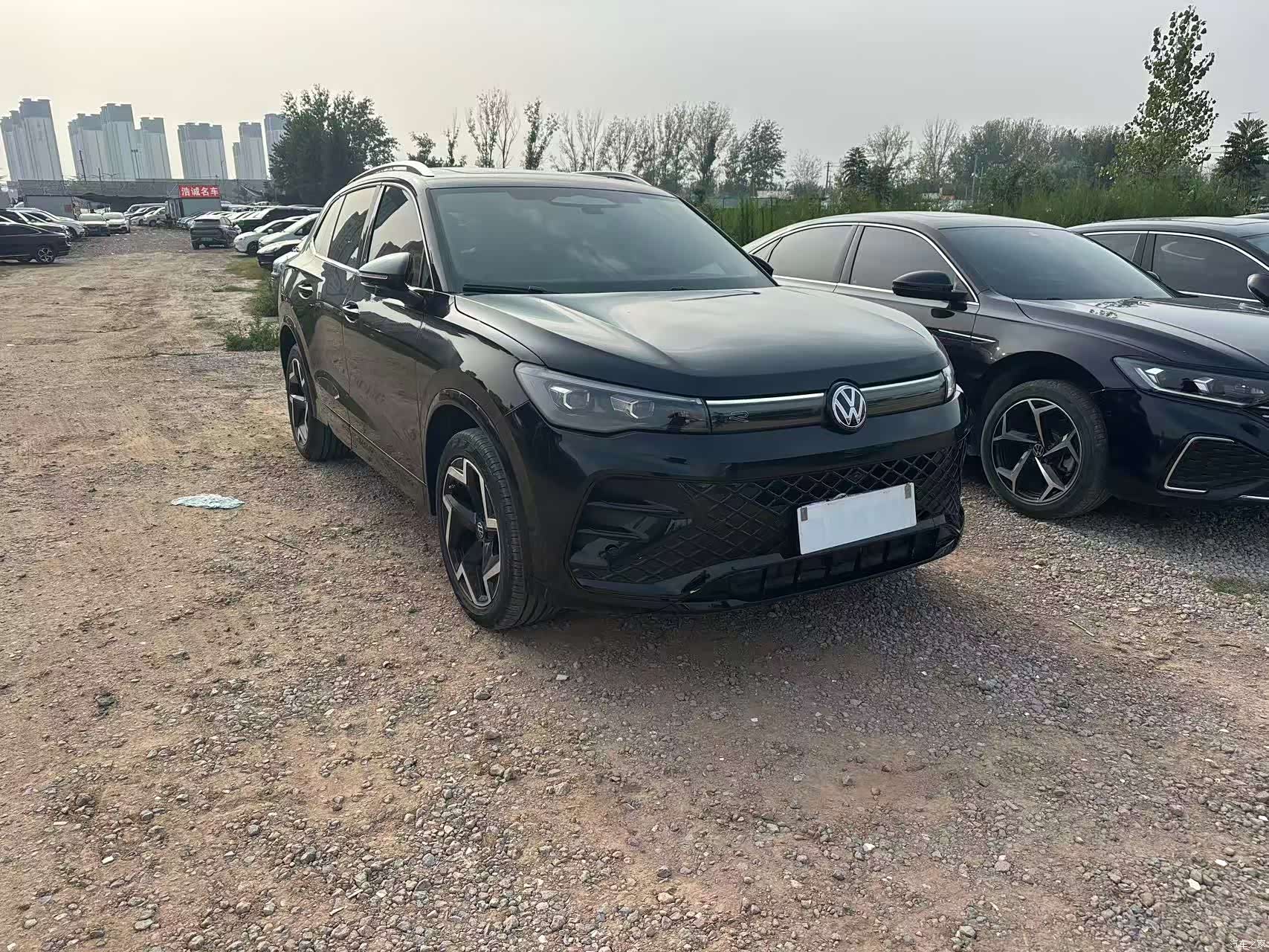 Volkswagen Tiguan L, 2024 3