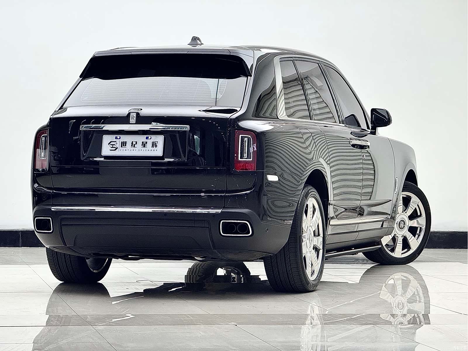 Rolls-Royce Cullinan, 2022 9
