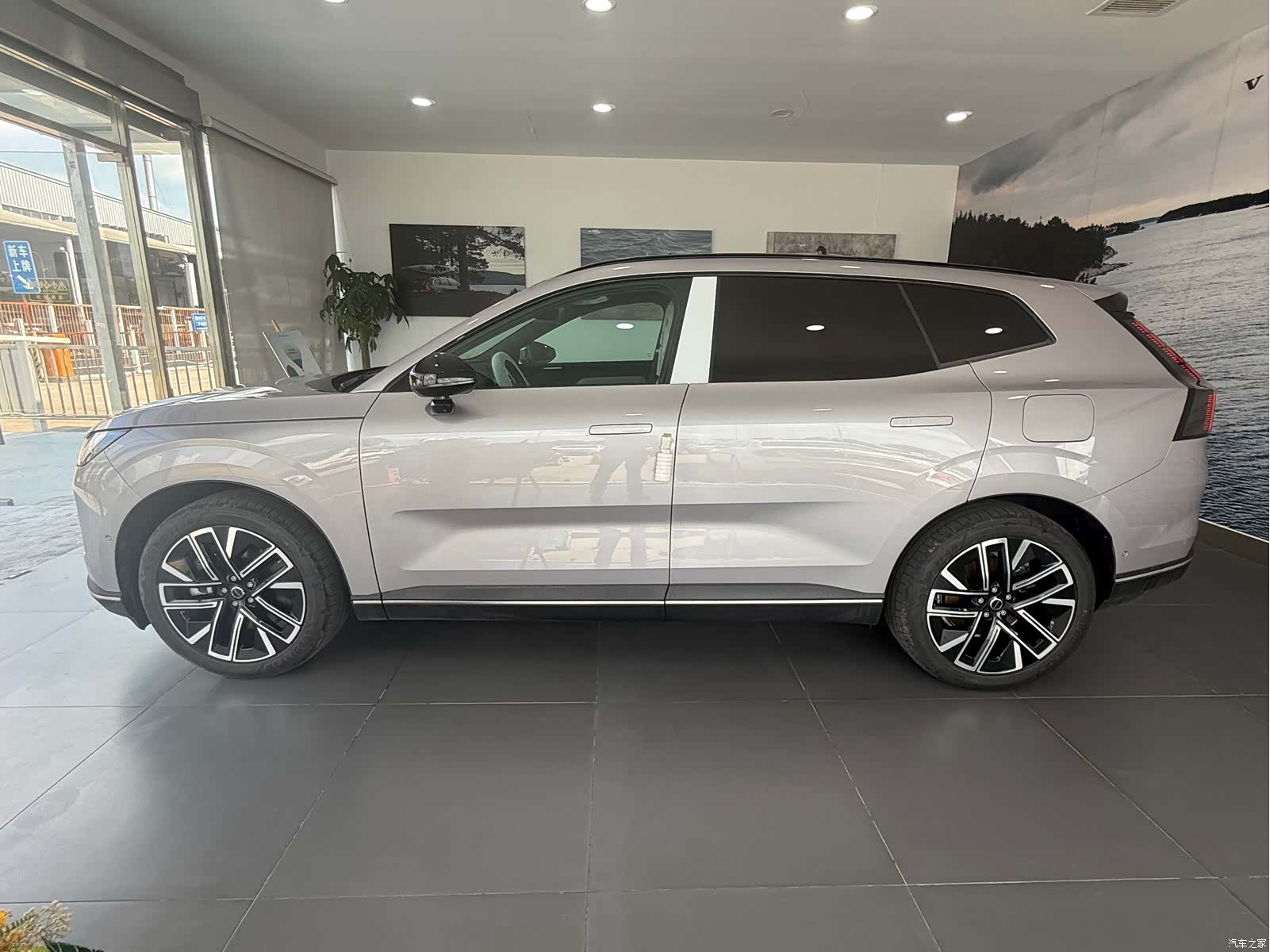 Volvo XC70, 2026 6