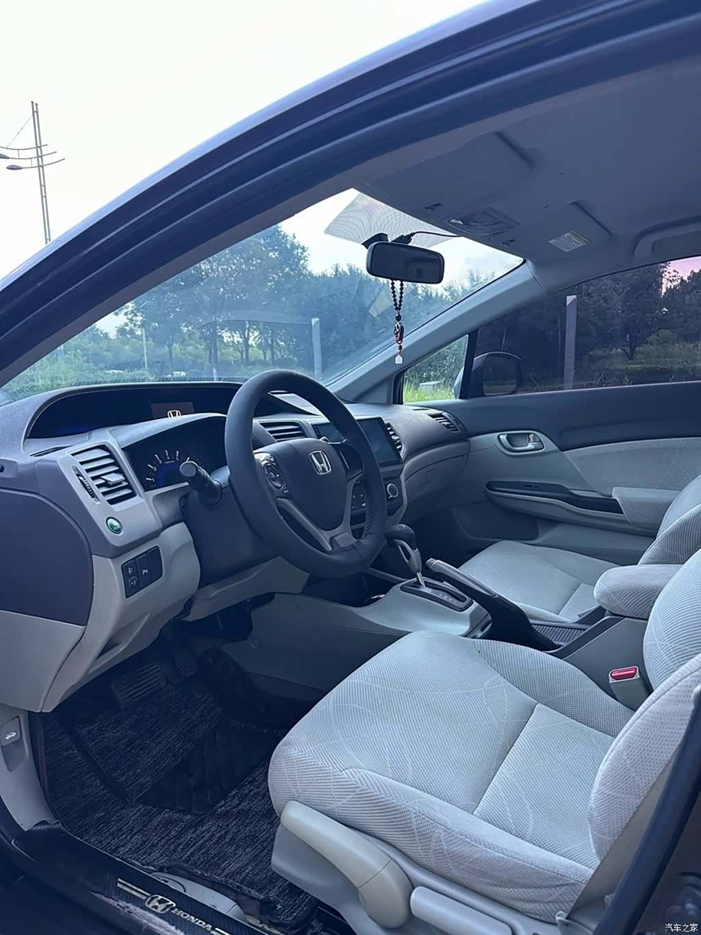 Honda Civic, 2011 8