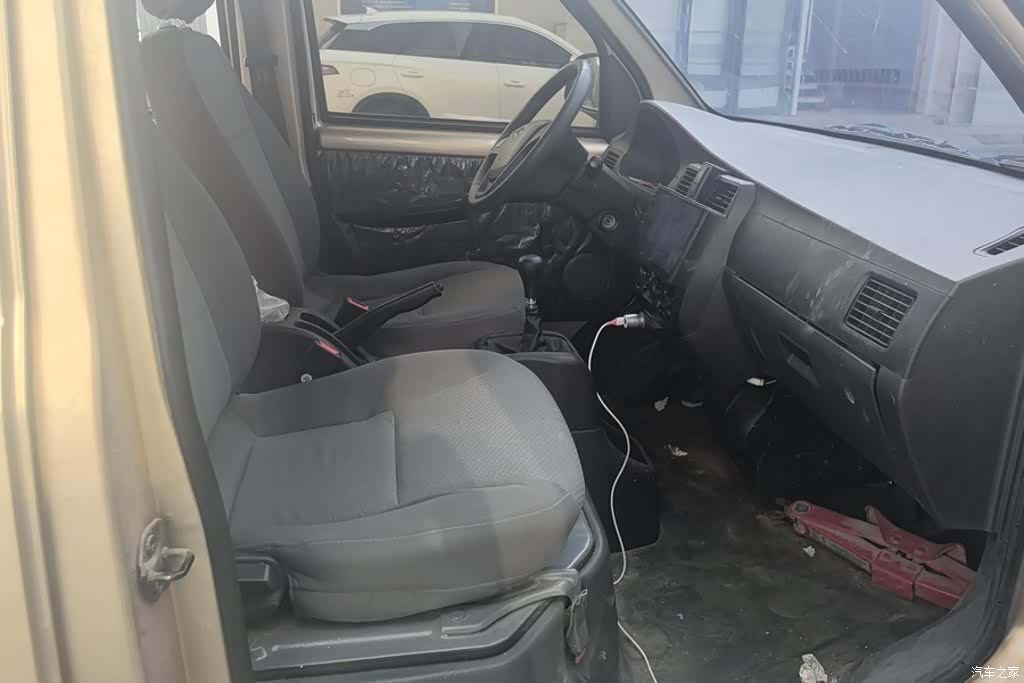 Wuling L3C, 2021 8