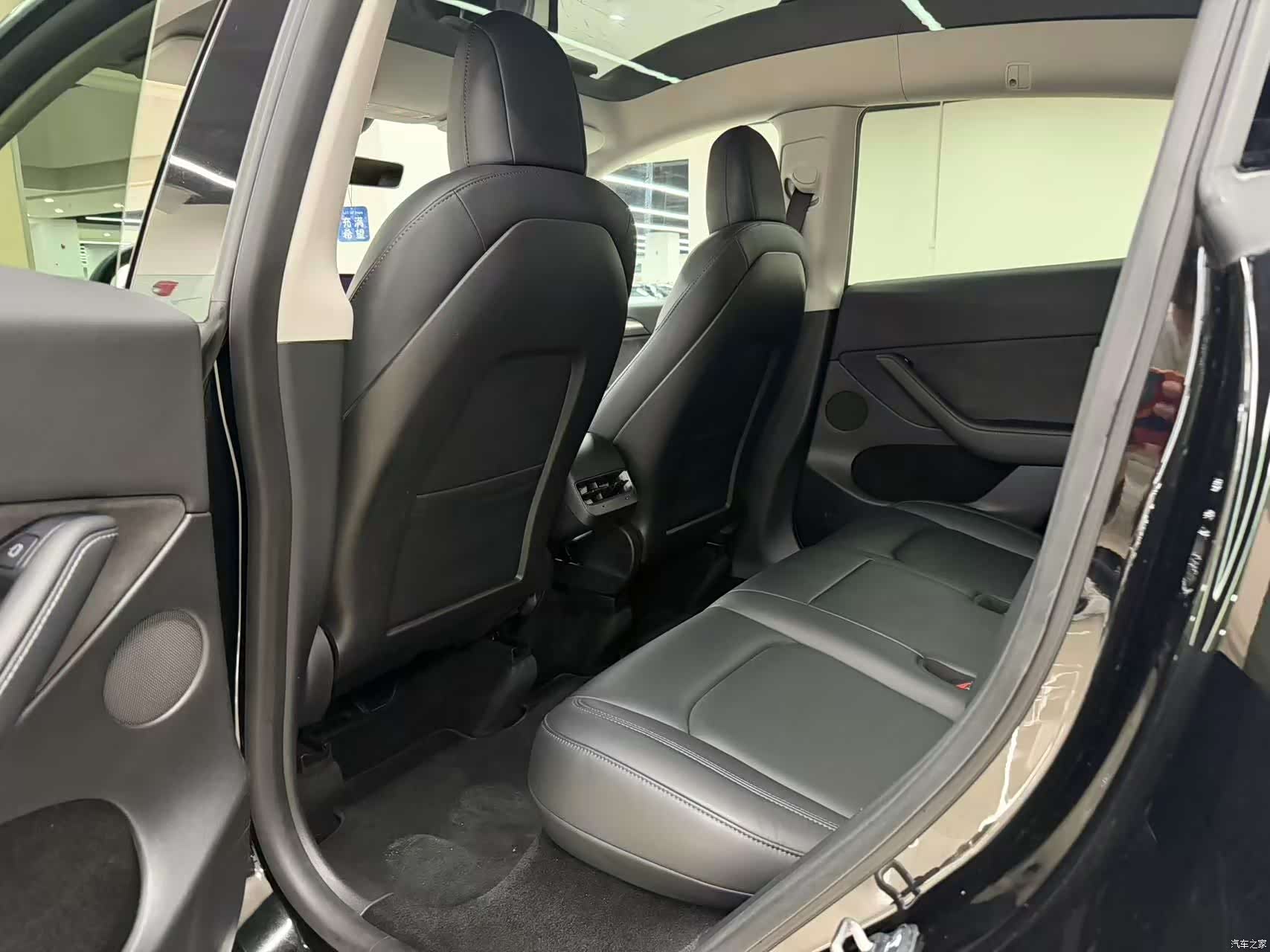 Tesla Model Y, 2021 7