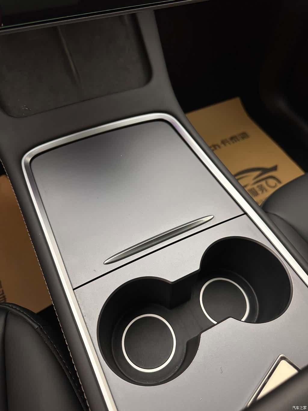 Tesla Model Y, 2024 16
