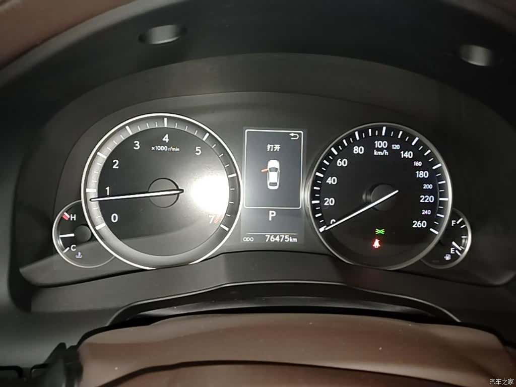 Lexus ES, 2017 12