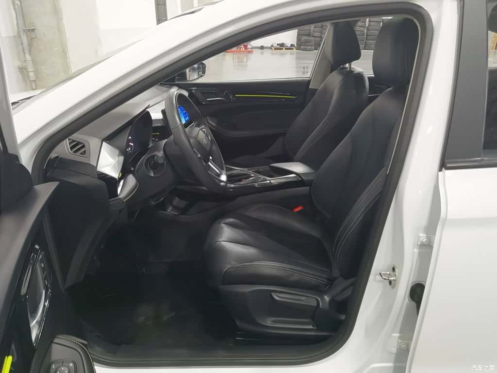 Roewe i5, 2021 10
