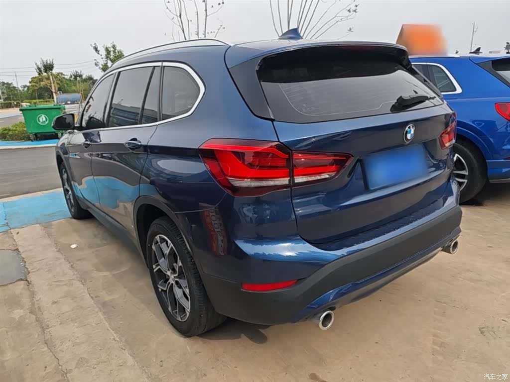BMW X1, 2021 все фото